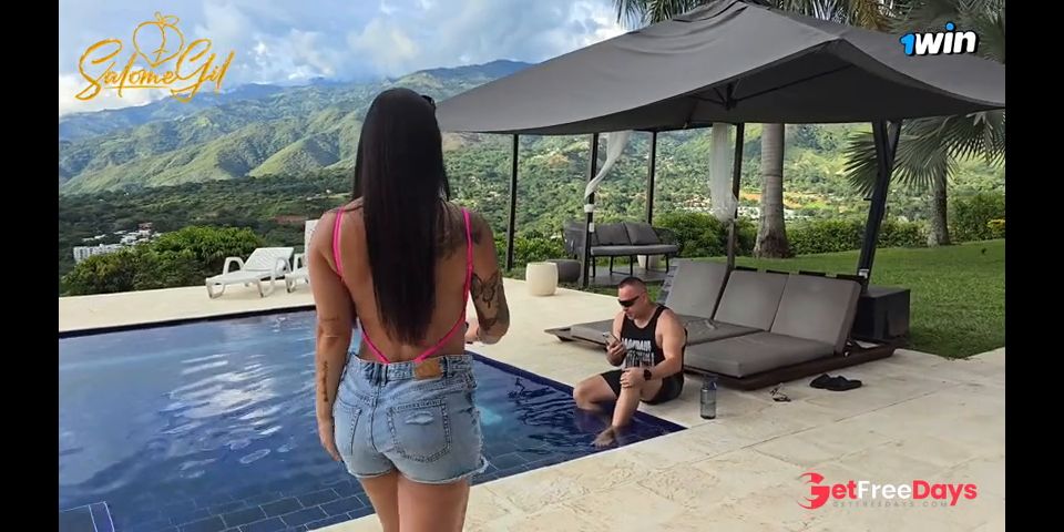 [GetFreeDays.com] Famoso fotgrafo Espaol folla a influencer Colombiana en la piscina del hotel-SALOM GIL Adult Leak November 2022