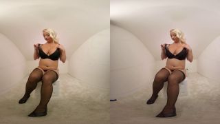 338  Bravomodels Whitebox 3D VR Casting Masturbations  Bambi Bella-3