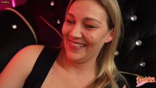 Daddys Luder - Teenie und MILF befriedigen sich gegenseitig - 7 geile Orgasmen - Big7-2