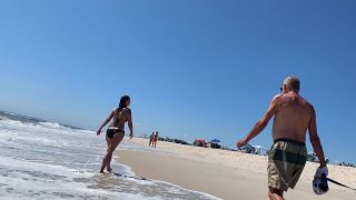 Big mature butt spreads out on a beach  towel-0