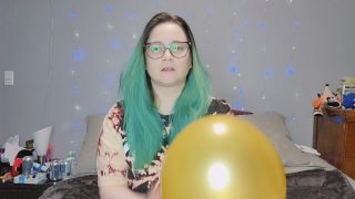 M@nyV1ds - CaityFoxx - Ballon Fetish - Blowing and Nude Rubbing-1