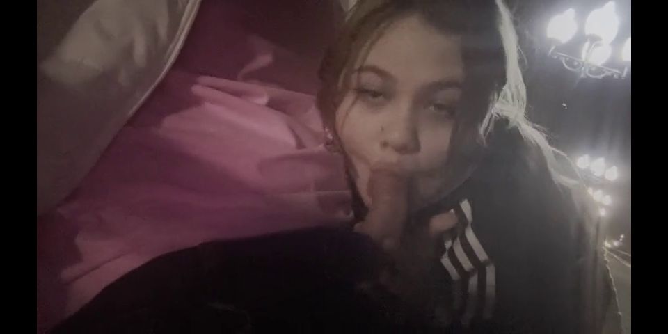 Exclusive Risky Blowjob In Public