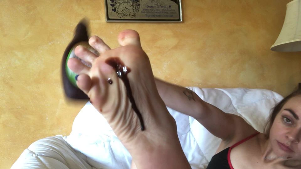 online xxx clip 33 leiafishnets 02-10-2019 mmm i was craving chocolate and toes after my coffee on feet porn virtual reality foot fetish