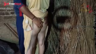 Brother-in-law and sister-in-law have sex outside the house-2