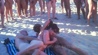 amateur swingers Amateur - Please Fuck My Wife On Public Beach , beachhunters on amateur porn-9