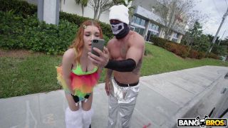 Redhead Teen Car Porn Creampie!-3