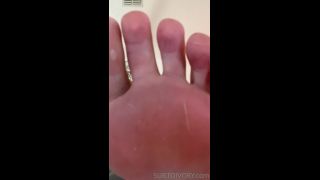 Ivory Soles Ivorysoles - quick giantess joi where i smother you with my 10-04-2023-4