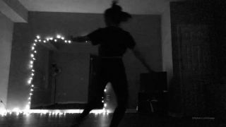 Lucy - loopyy () Loopyy - taking another break from our regularly scheduled program to show yall this dance video 20-03-2020-1