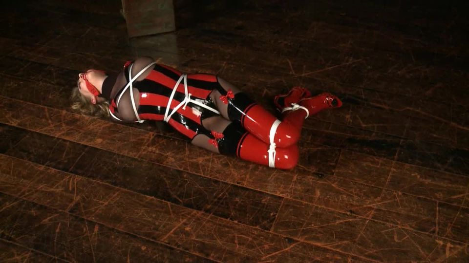 online video 21 Sara Liz (E0652) | latex | bdsm porn plastic pants fetish