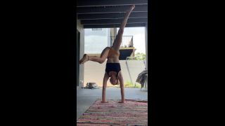 aimeeinghigher - MISS AIMEE AimeeinghigherWelcome to Aimees study life constantly taking handstand practise breaks becau - 17-11-2020 - SiteRip-1