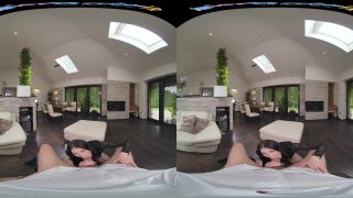 Charlie Nice - Only The Lonely - VR Porn (UltraHD 2K 2021)-2