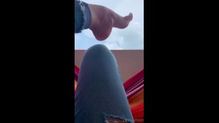 Onlyfans - cinnamonfeet2 - Goddess Cinnamon VIP - cinnamonfeetPOV Youre my neighbor across the street and you see my feet getting out off my terrace - 30-08-2021-2