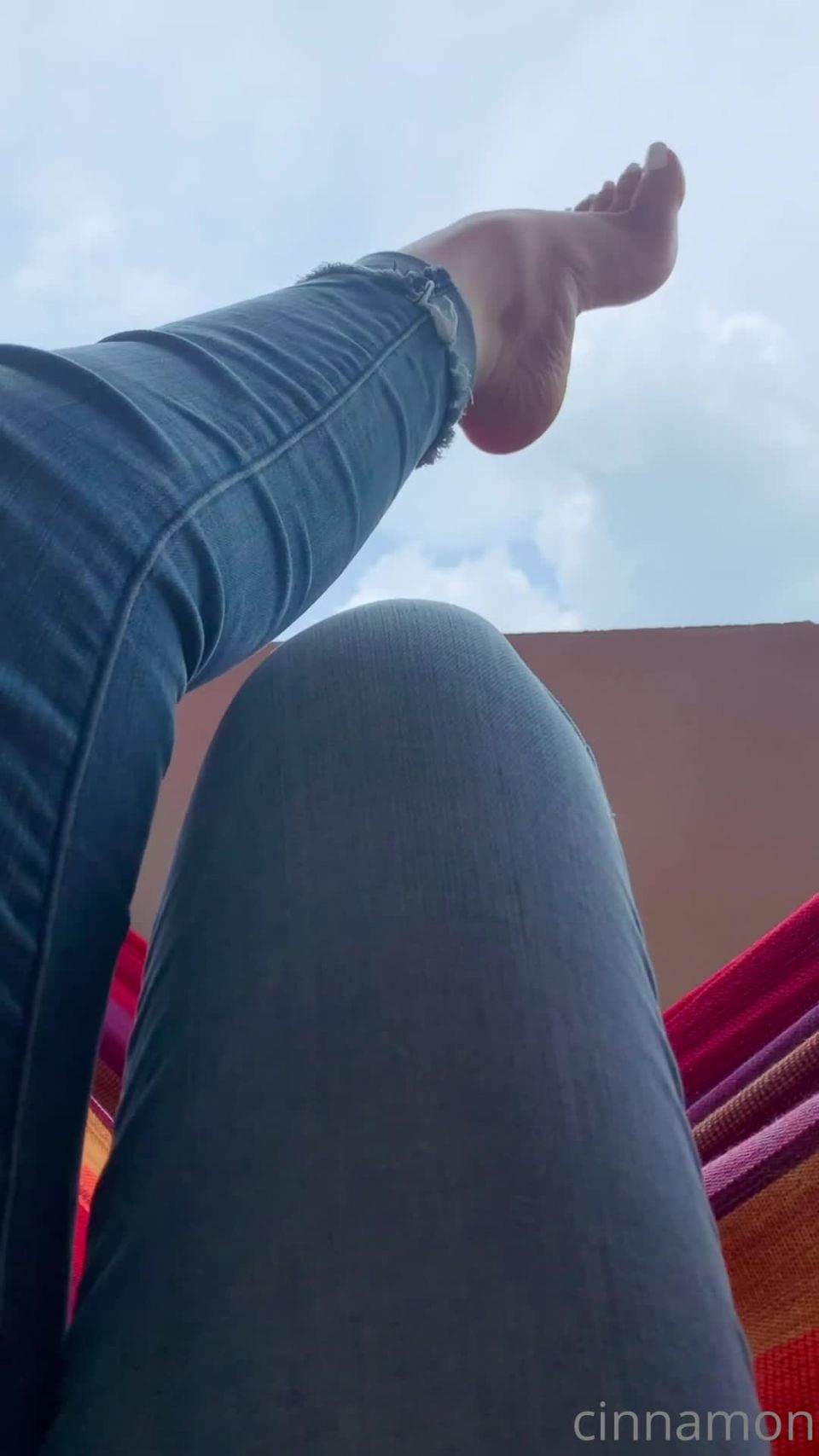 Onlyfans - cinnamonfeet2 - Goddess Cinnamon VIP - cinnamonfeetPOV Youre my neighbor across the street and you see my feet getting out off my terrace - 30-08-2021