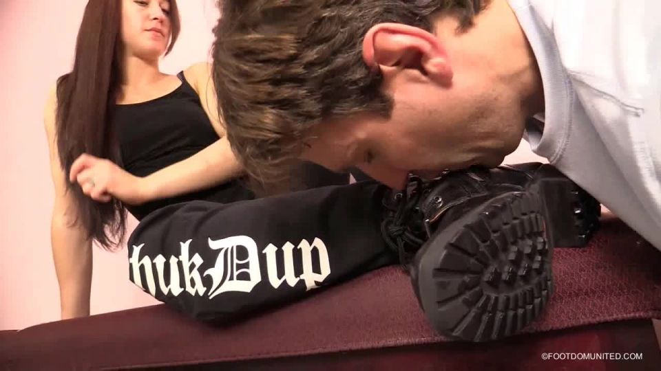 BootsShoesVideos001504
