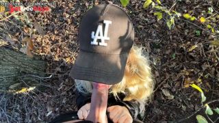 [GetFreeDays.com] Girl Deep Sucking and Doggy Fuck in the Forest - Oral Creampie Sex Leak December 2022-7