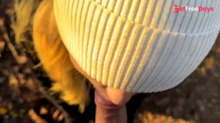 My neighbor came to visit and gave me a juicy blowjob.-5