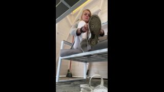 porn clip 3 emmyfeetandsocks 051220212293498611 pov i tease on feet porn romantic foot fetish-4