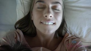 You made a sloppy mess in and out of her pussy(Hardcore porn)-1