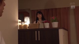 MIDE-856 歓迎会で終電を逃した僕に「先輩うちに泊まっていきます？」と肉食系の新卒女子が小悪魔な甘い囁き。誘惑に負けて何度もSEXした 神宮寺ナオ-1