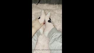 Finebritishfeet Finebritishfeet aka tickletoesuk - 01-31-2021 OnlyFans Video - Feels so good to finally strip out of my shoes and socks video fetish-2