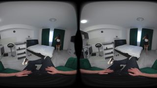 Behind The Maid - Smartphone VR-0