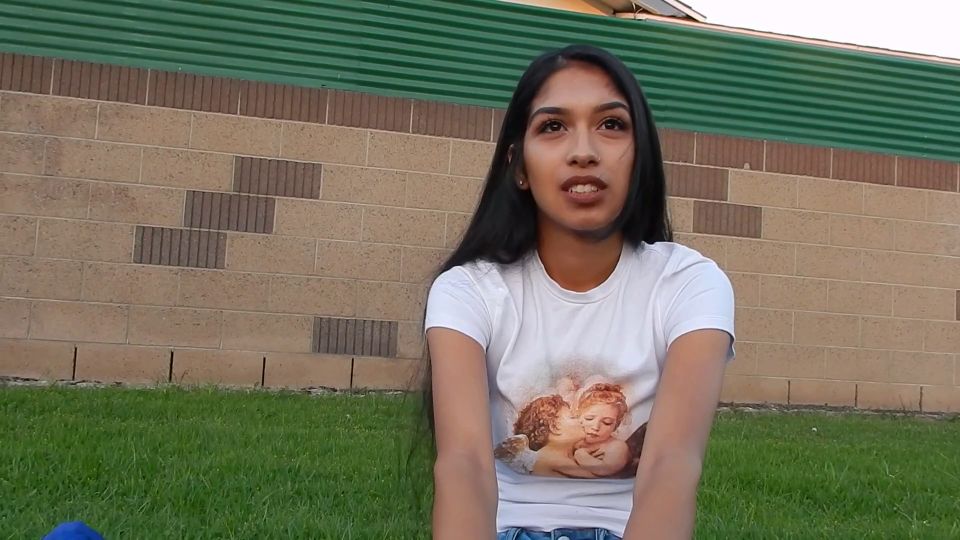 Footfetish 20yo Amara Jade's Aesthetic Feet Interview - Foot Fetish