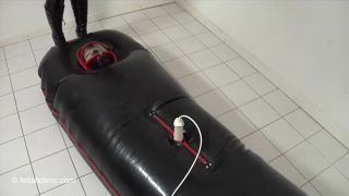 FetishClinicAR-A-FirstTimeBodyBag-2-6