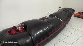 FetishClinicAR-A-FirstTimeBodyBag-2-9