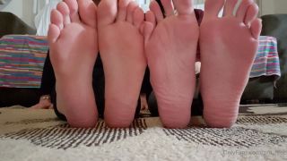 free xxx video 17 prii feet -98962821-V deo que fiz com uma amiga mostrando nossos p s - feet - feet porn foot fetish new-1