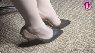 Fetish porn Macy Divine Macy Divine aka macydivine - 02-26-2024 OnlyFans Video - I think my boss has a thing for my feet he tickled them in the office video-1