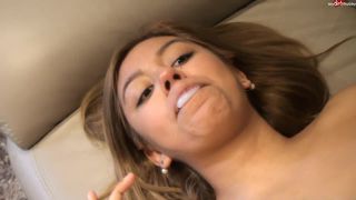ThyraSperantia - Sex mit fruhreifer Latina Jungfotze!-1