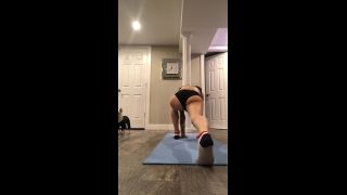  milf porn | summeravery  Stretching this morning | milf-5