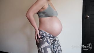 Molly Sweet 38 weeks Pregnant Yoga Exercises - Yoga-9