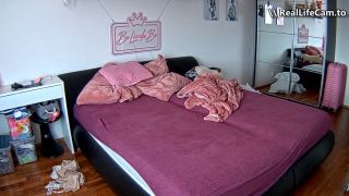 Linda's Cozy 2025 Voyeur Cam: Phone Chat & Slow Touch SD-9