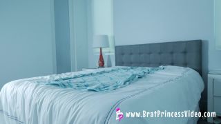online xxx video 32 Nika - Facesitting after a Trip to the Bathroom, india summer femdom on masturbation porn -9