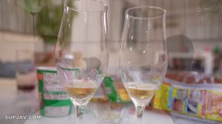 ReducingMosaic HMN-669 信頼する幼馴染と飲み会に行った彼女は終電を逃して仕方なくラブホテルに…そのまま流されSEXしたら絶倫チ●ポの相性バツグンすぎて一晩中何度も浮気中出しした。幼馴染3人終電逃しNTR 美谷朱音-2