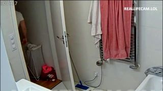 Reallifecam - Leora And Paul Have Hot Blowjob Fuck In The Bathroom On Floor 25.09.2024 720P - Amateur-9