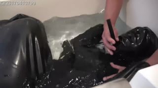 7250 Rubber Dog Water Blame Close Call-5