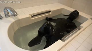 7250 Rubber Dog Water Blame Close Call-8