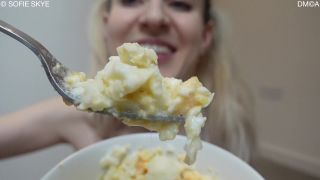 online adult video 13 Sofie Skye – Futa Stepsister Spits & Cums in ur Food | femdom | femdom porn amatuer femdom-8