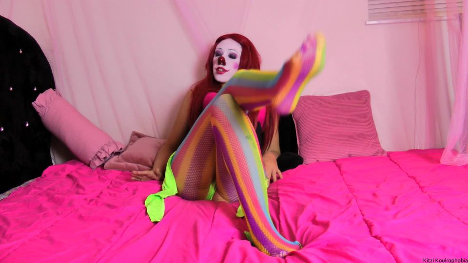 xxx video 33 femdom facesitting femdom porn | Kitzis Clown - Edging Clown Games | foot