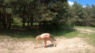 Naked Girl Jumping Rope-2