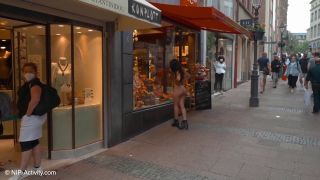 6234 Justine Nude In Public-7