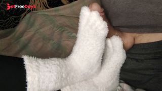 [GetFreeDays.com] Loulou Insisted on a SOCKJOB with her WHITE Fuzzy socks Adult Video June 2023-5