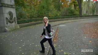 7173 Risky Public Sex In Berlin City Park-1