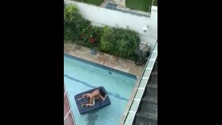 spy-cam-couple-in-pool-6