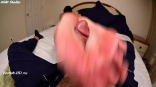 free xxx video 42 feet porn - barefoot footjob - amateur home porn videos-0