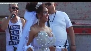 Candid – slim & massively stacked bride dancing/bounces her massive tits - Big tits-2