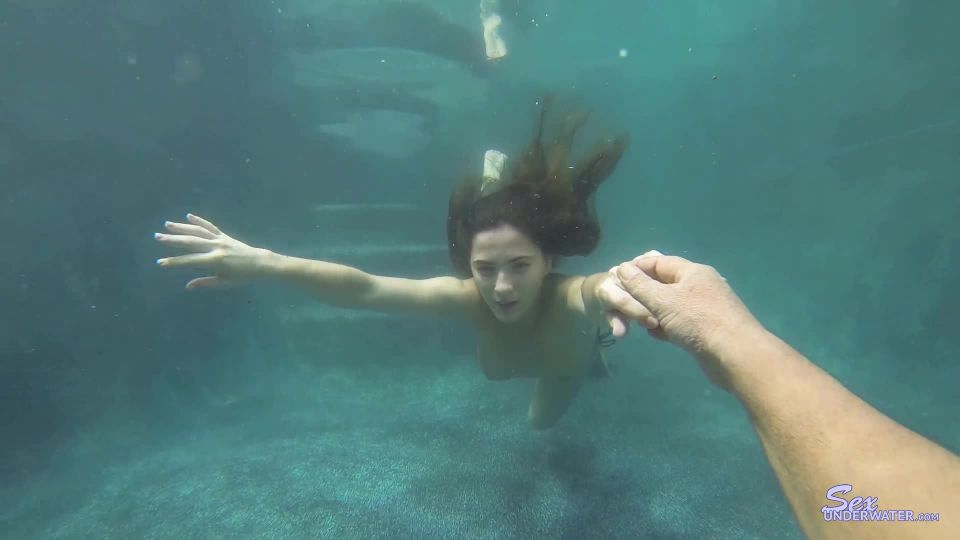 SexUnderwater e0615 Molly Jane UW Model Training (mp4)