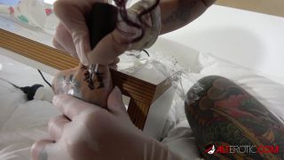 Mara-Martinez Tempts Tattooed Sascha in FullHD Explicit Fun